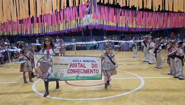 Quadrilha Junina da Escola Portal do Conhecimento movimenta o Distrito de Peixelândia