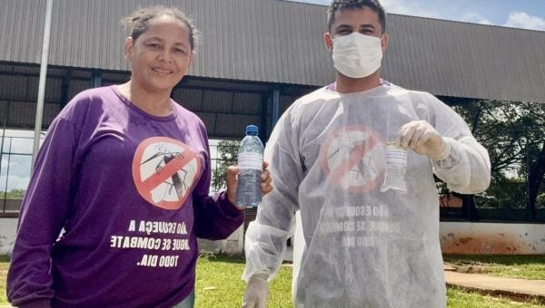 Vigilância em Saúde realiza coleta de água para controle de qualidade