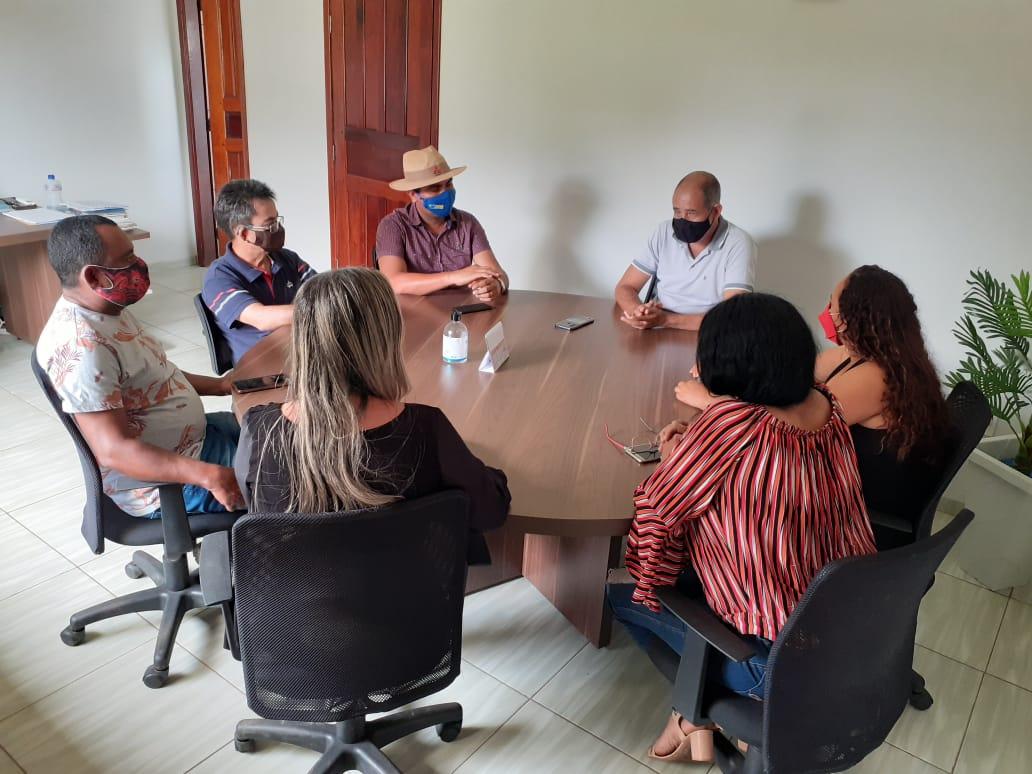 Prefeitura de Couto Magalhães recebe comitiva de Caseara para discutir sobre Programa Tuia Cheia