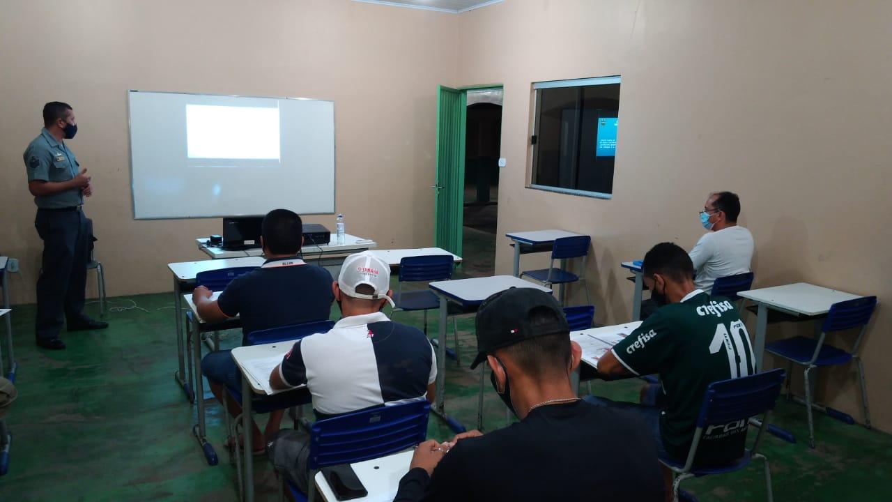Couto Magalhães recebe curso de habilitação náutica
