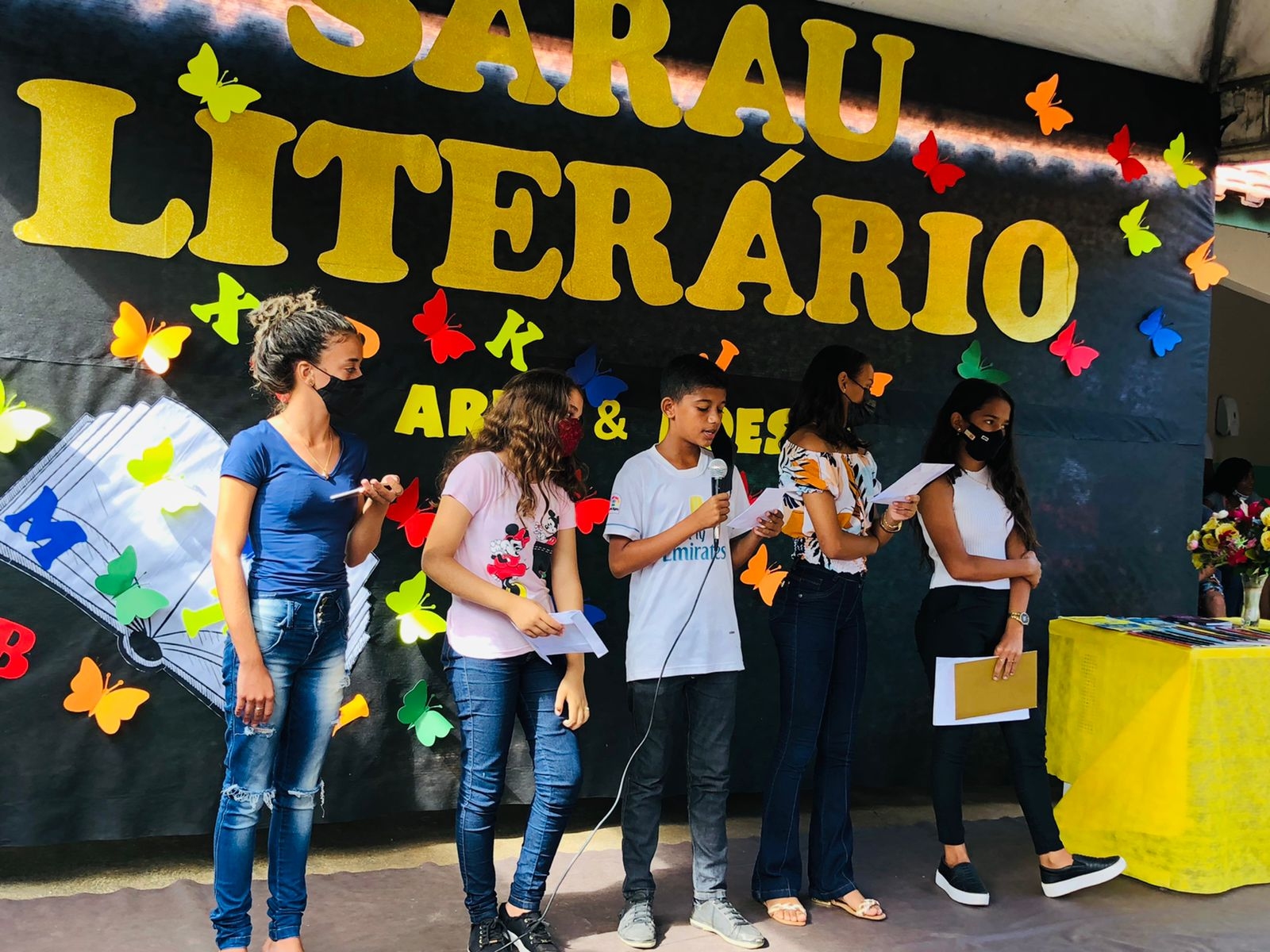 Escola Cordulina Costa Rêgo realiza III Sarau Literário: Arte e Poesia
