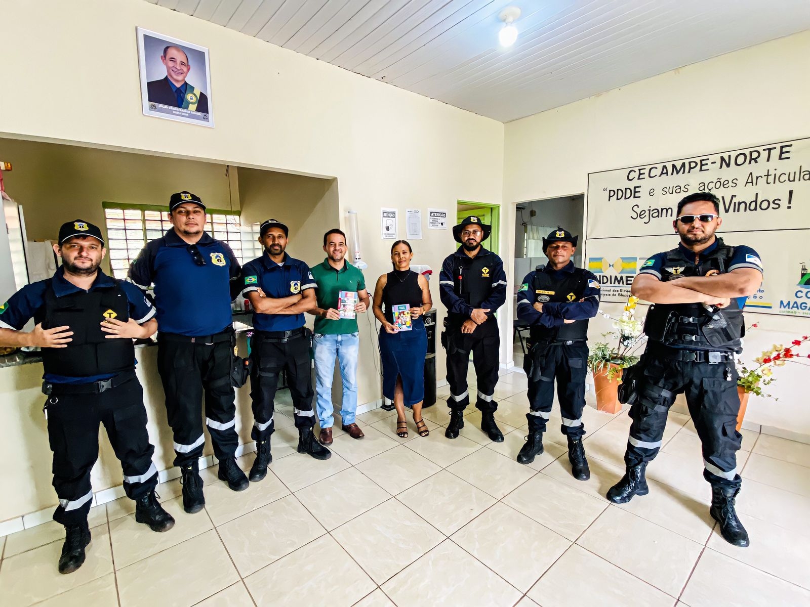Agentes de fiscalização do Detran-TO visitam Couto Magalhães para falar sobre campanha Maio Amarelo