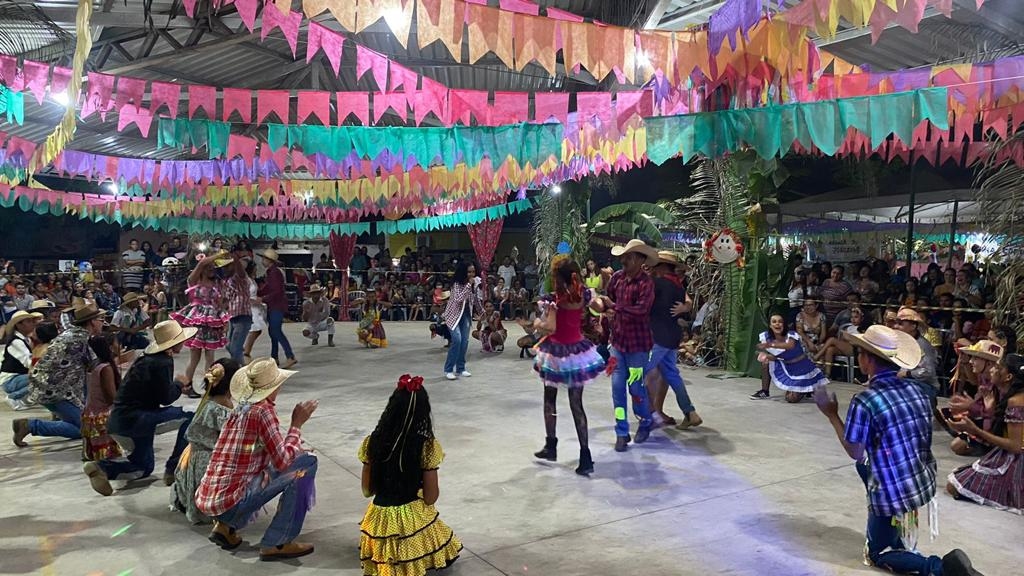 3° Arraiá do Povo é sucesso em Couto Magalhães