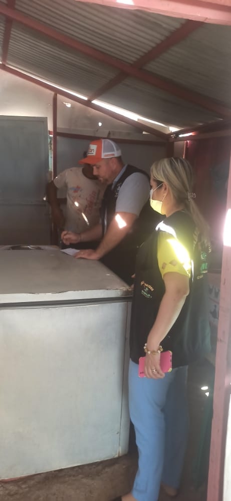 Vigilância Sanitária orienta os comerciantes das barracas da Praia em Couto Magalhães