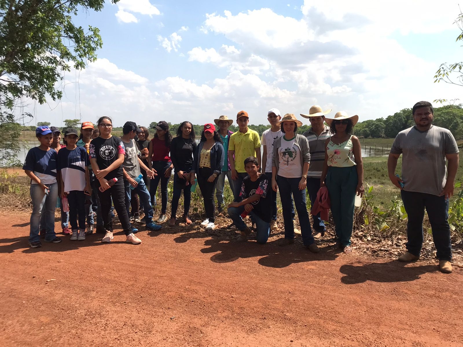 Para encerrar atividades da Semana Nacional da Ecologia alunos da Escola Marisa Leticia Lula da Silva visitam P.A Bonanza