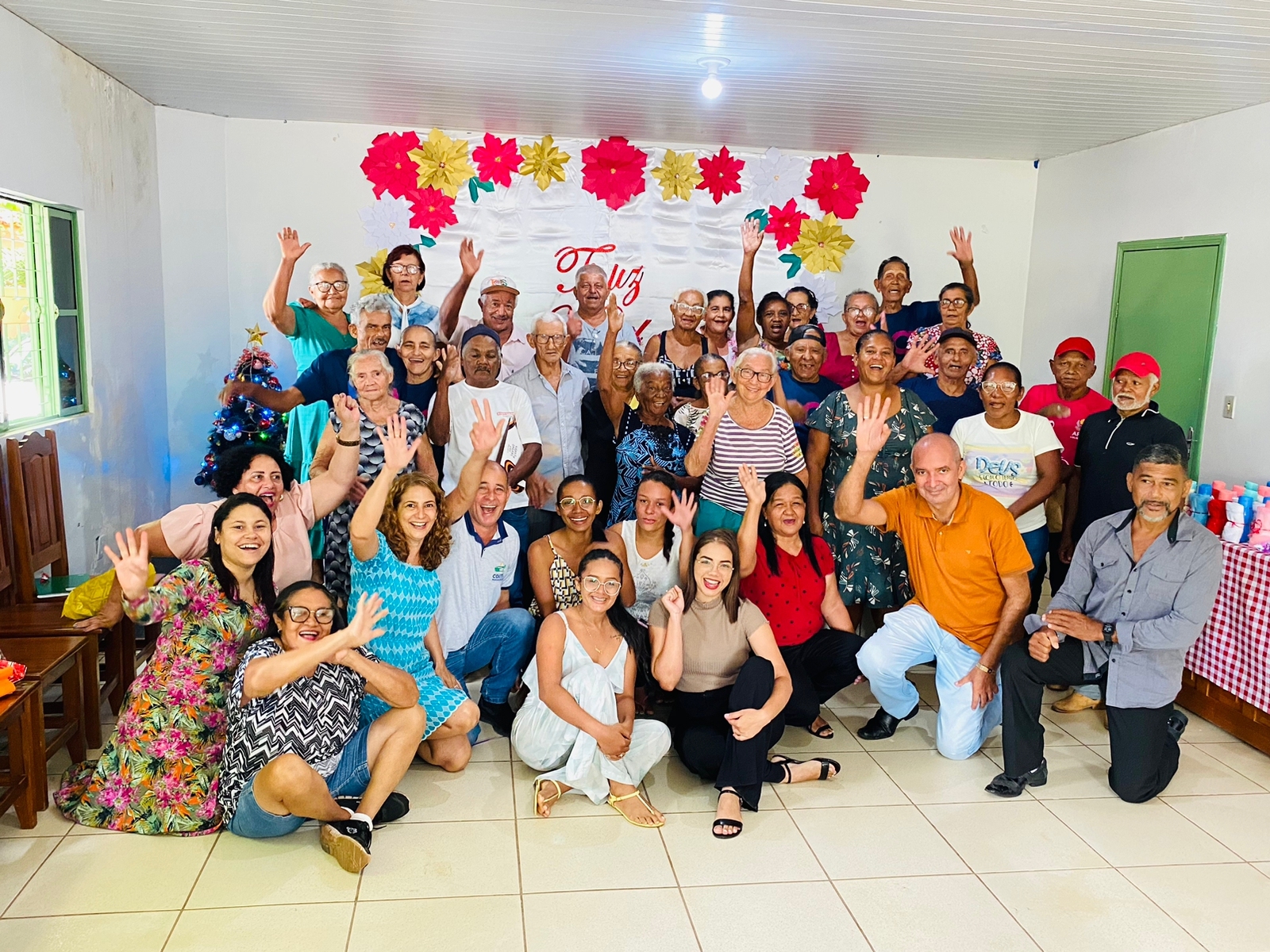 CRAS realiza confraternização do grupo de convivência da terceira idade