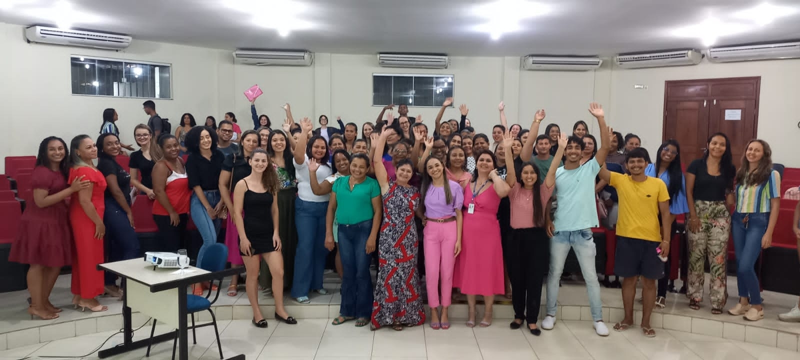 Profissionais da Educação participam de Palestra sobre  Primeiros Socorros
