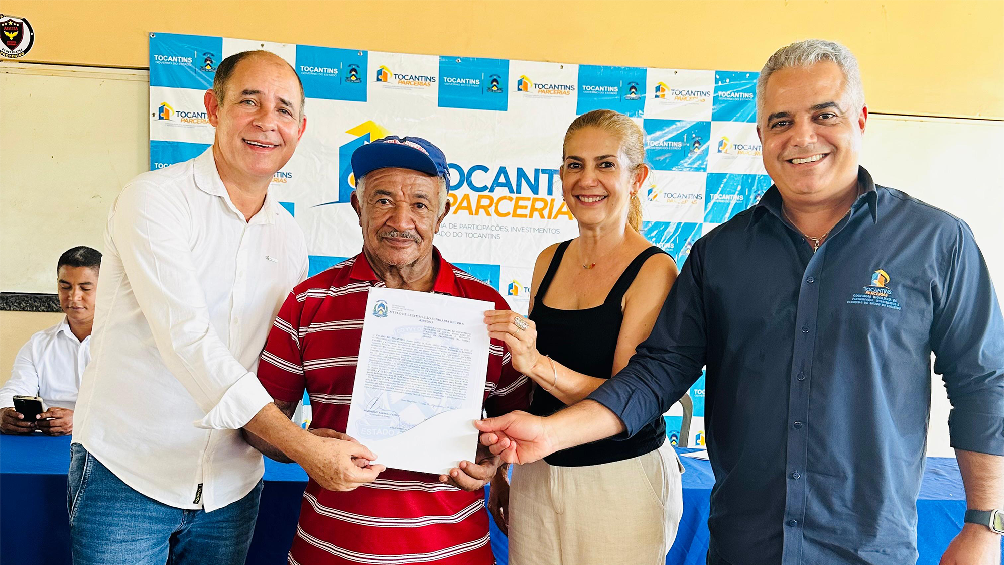 110 famílias coutoenses recebem títulos difinitivos de suas casas