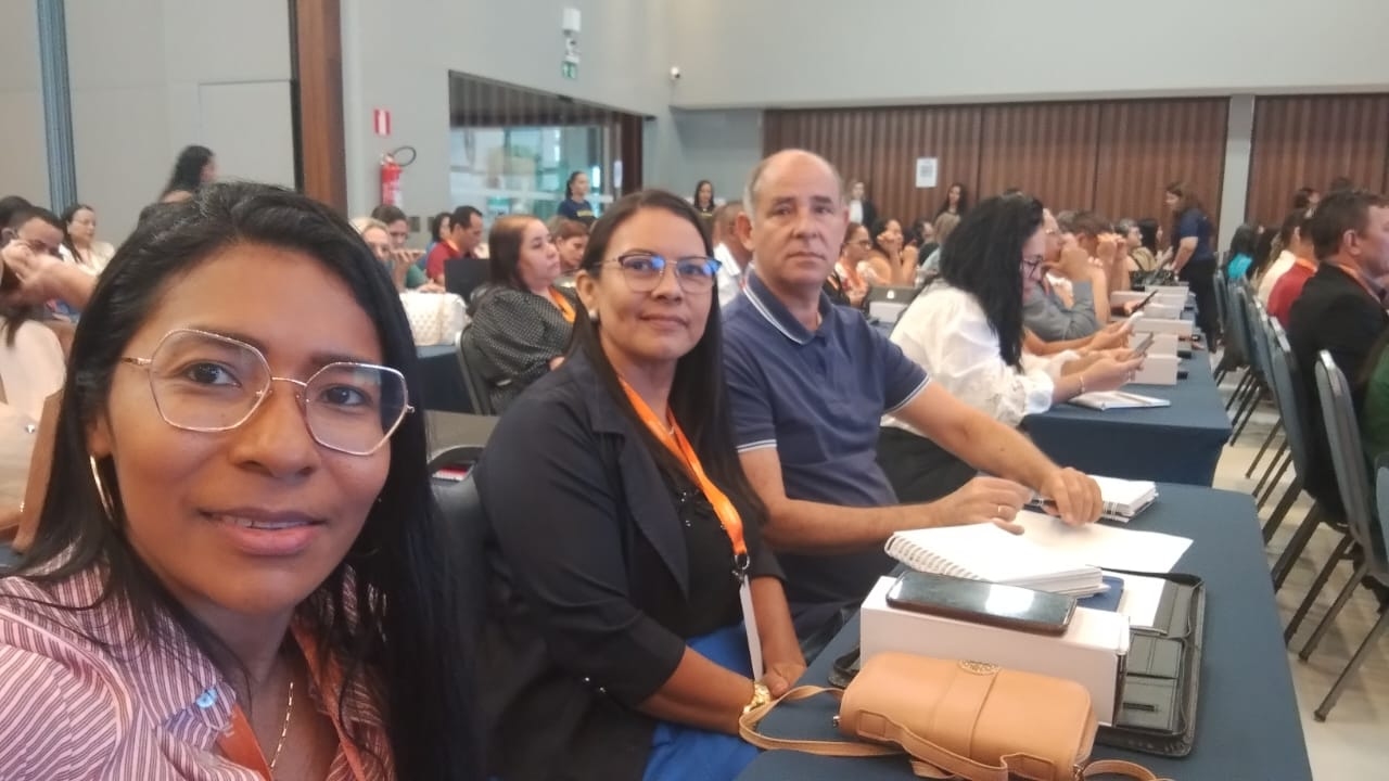 Prefeito de Couto Magalhães participa do Encontro Formativo PROFE Líderes
