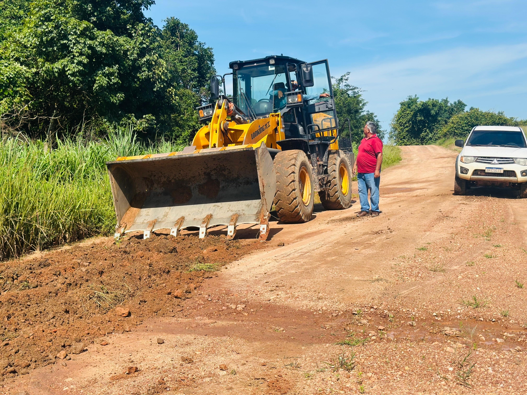 Prefeitura de Couto Magalhães investe na manutenção de estradas