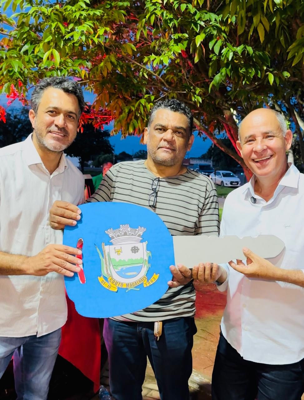 Couto Magalhães recebe Ambulância via emenda do deputado Luciano Oliveira