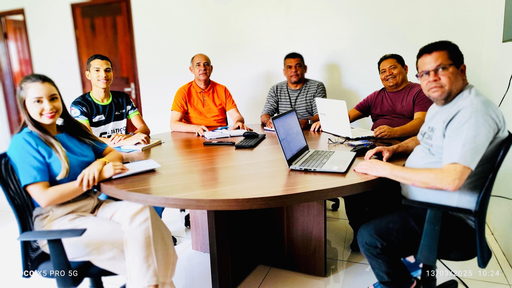 Reunião aborda estratégias para avanço na saúde em Couto Magalhães
