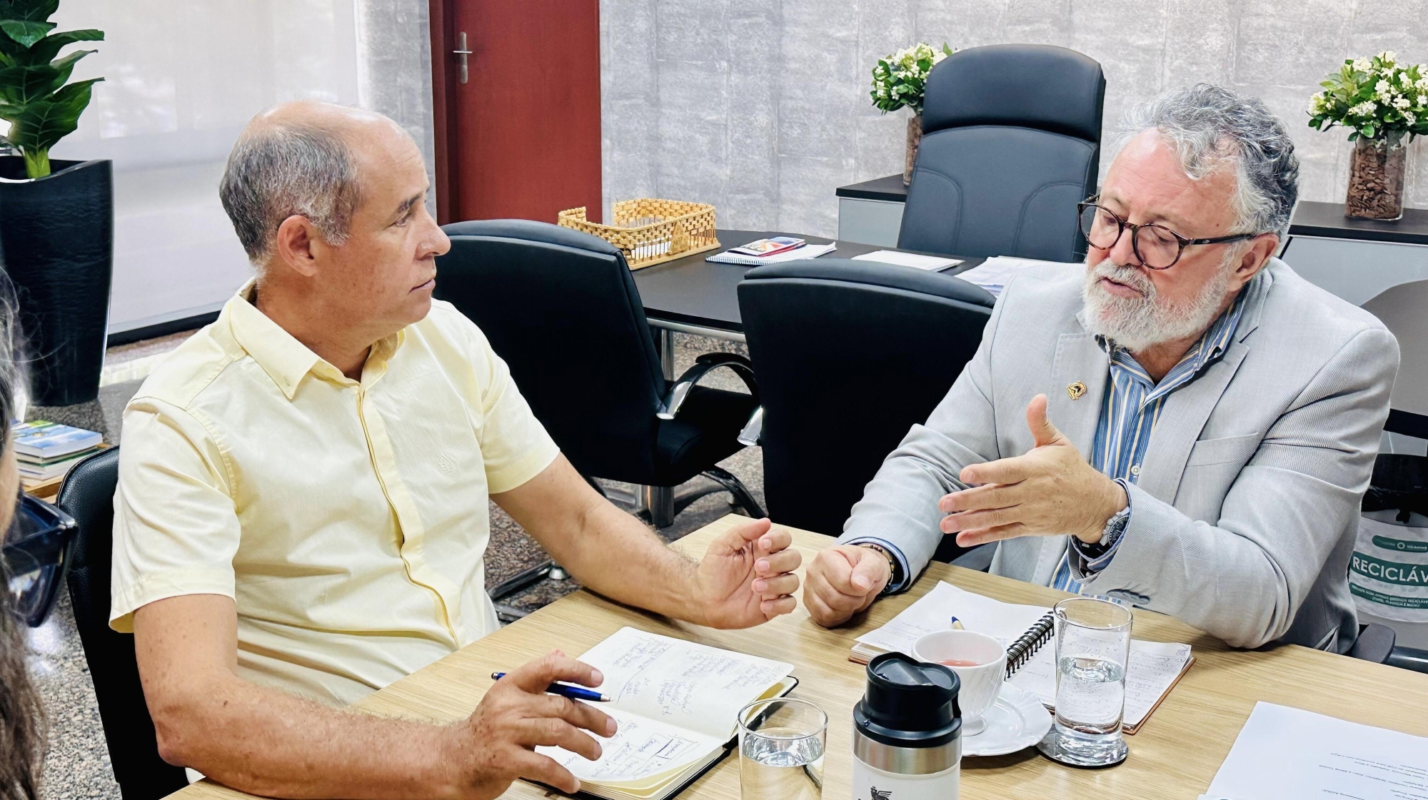 Prefeito Júlio César tem dia de muita articulação na Capital do Estado