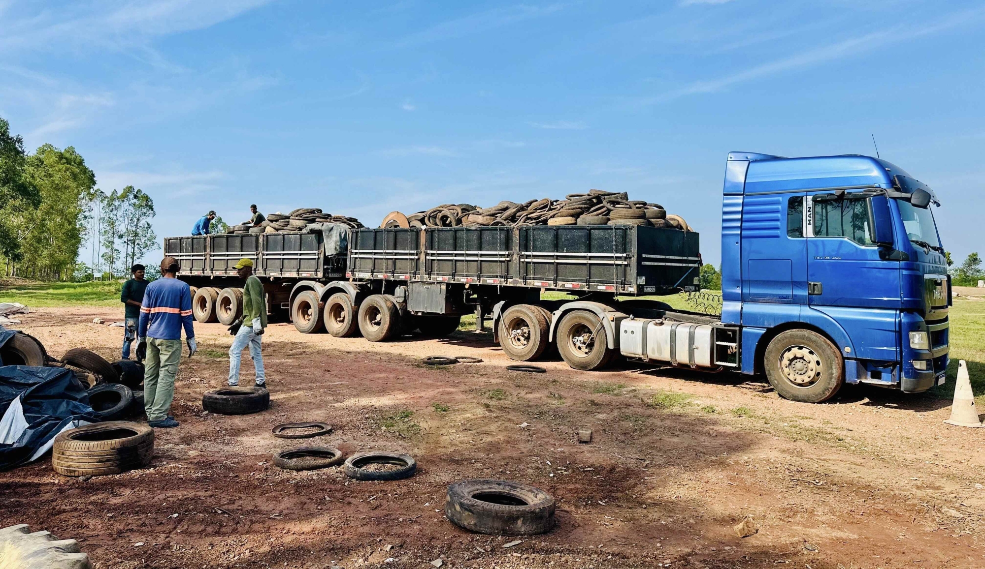 Couto Magalhães envia mais de 30 toneladas de pneus inservíveis para reciclagem