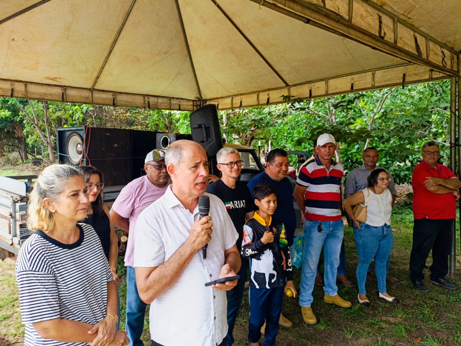 Couto Magalhães inicia obra de construção de Campo de Futebol com vestiários em Porto Franco do Araguaia