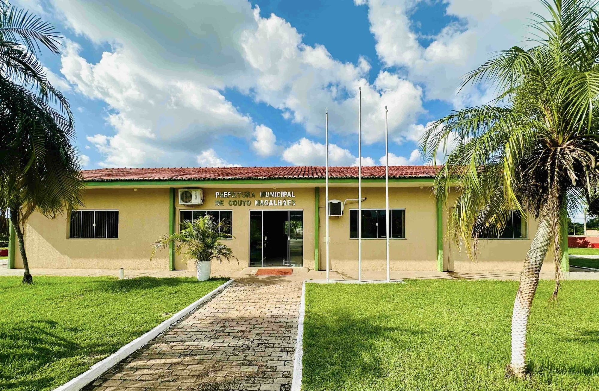 Prefeitura de Couto Magalhães anuncia concurso público