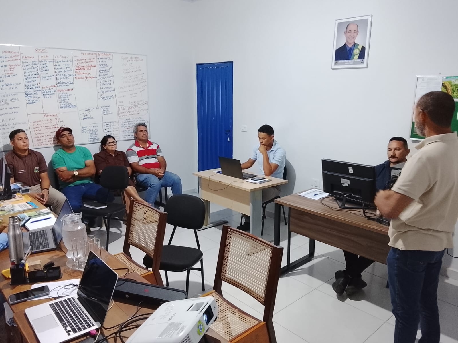 Secretaria de Meio Ambiente de Couto Magalhães realiza reunião para planejamento de ações